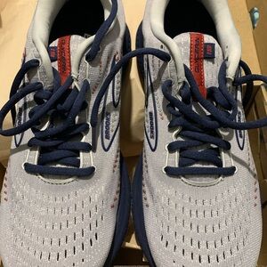 Brooks Men's White and Blue Athletic Shoes